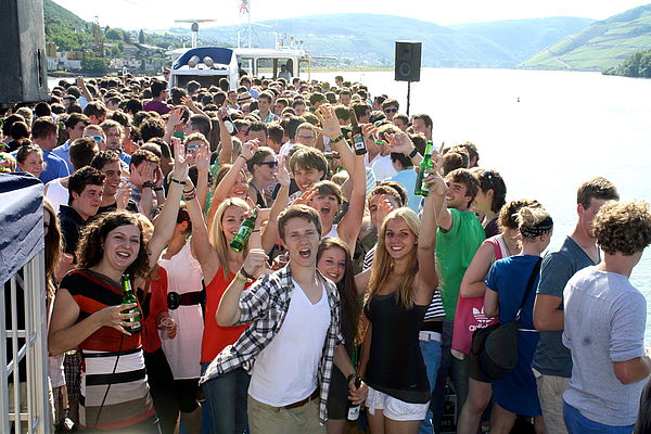 Studenten auf dem Boot