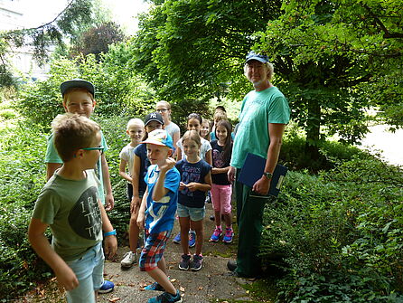 Kinder bei der Parkführung