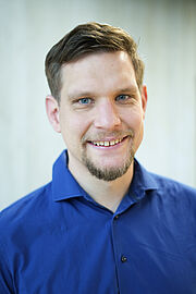 Jörn Schultheiß Jörn Schultheiß